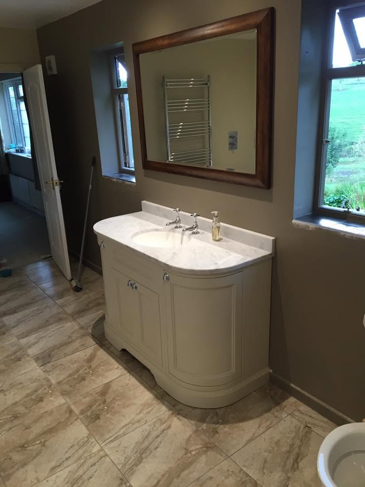 Traditional vanity unit and marble basin